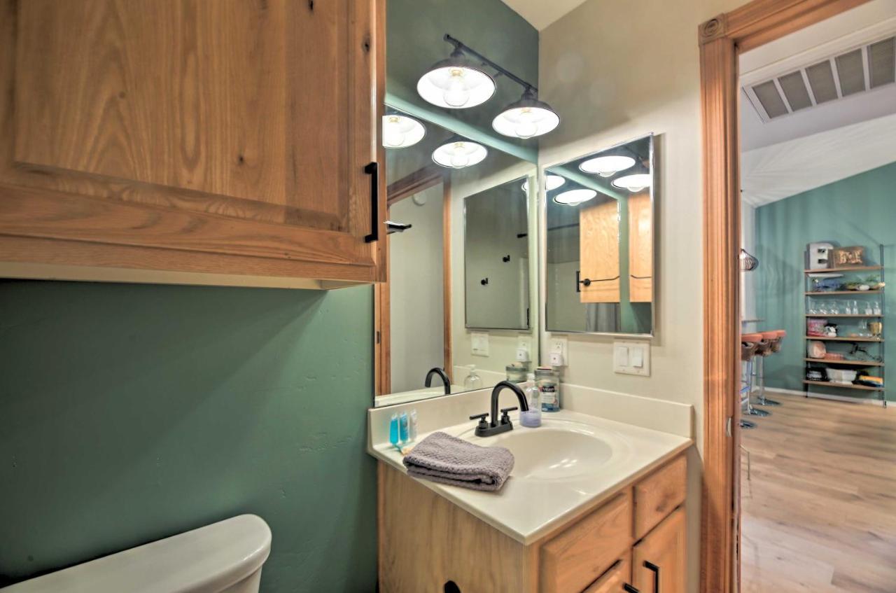 Pet-Friendly Show Low Cabin With Trail Access! エクステリア 写真